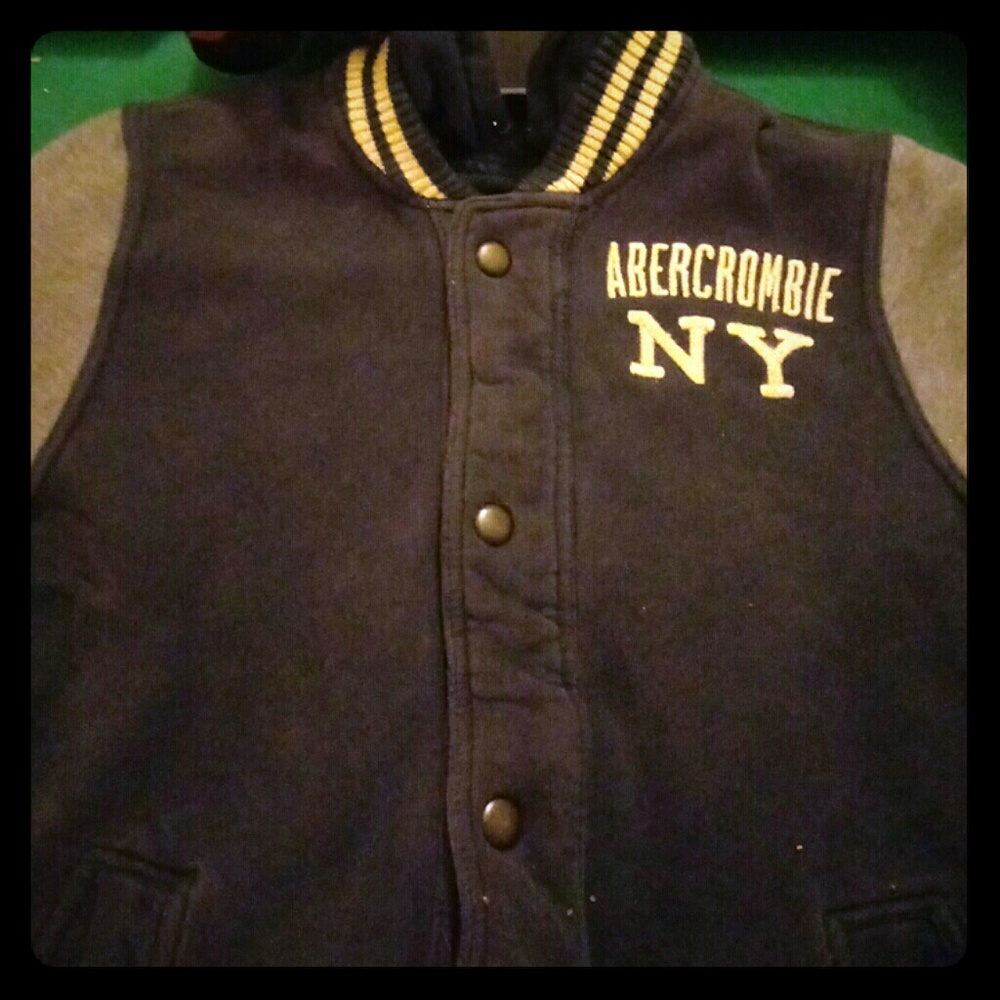 Abercrombie & Fitch Letterman
